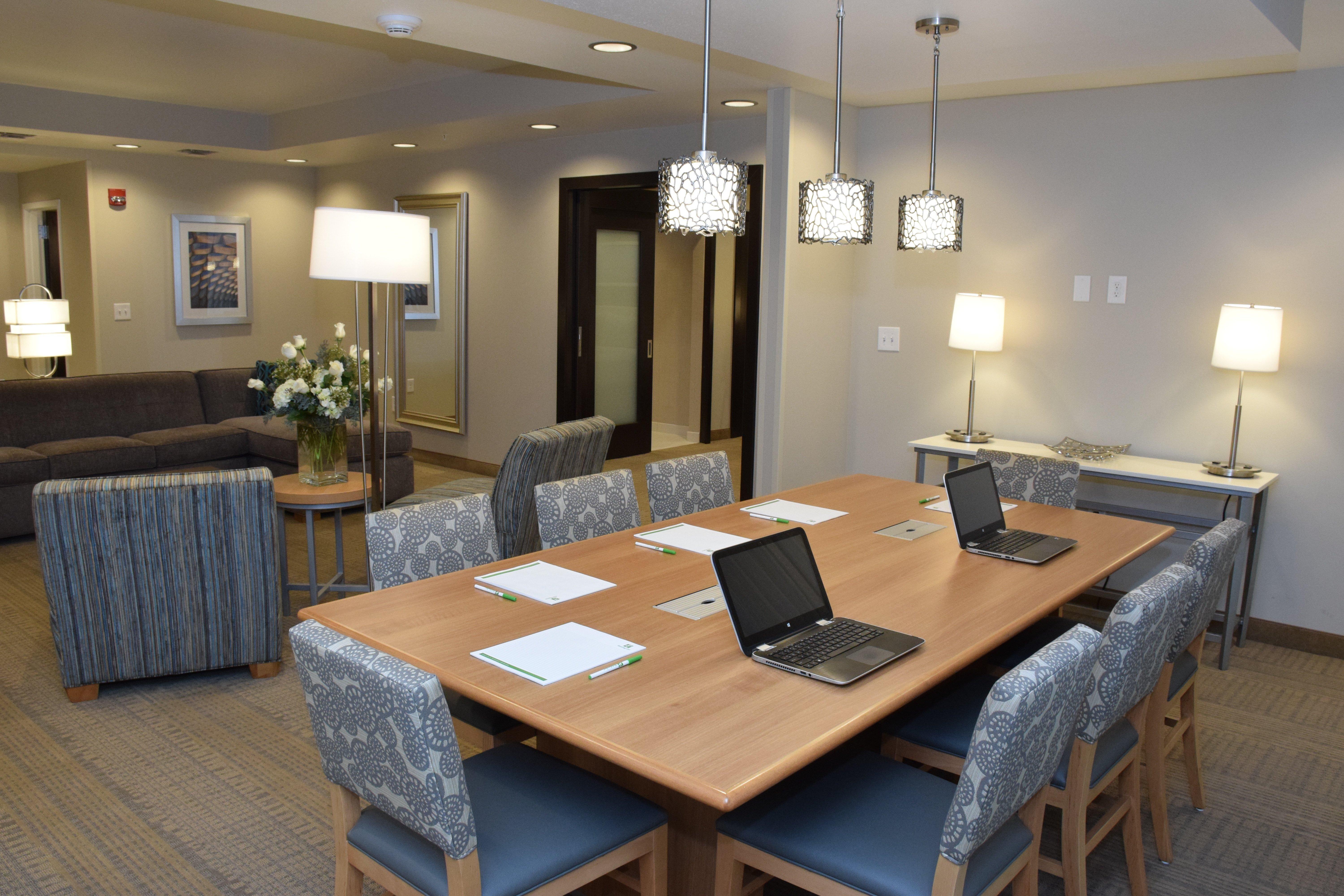 Holiday Inn Cincinnati North West Chester By Ihg Exterior photo