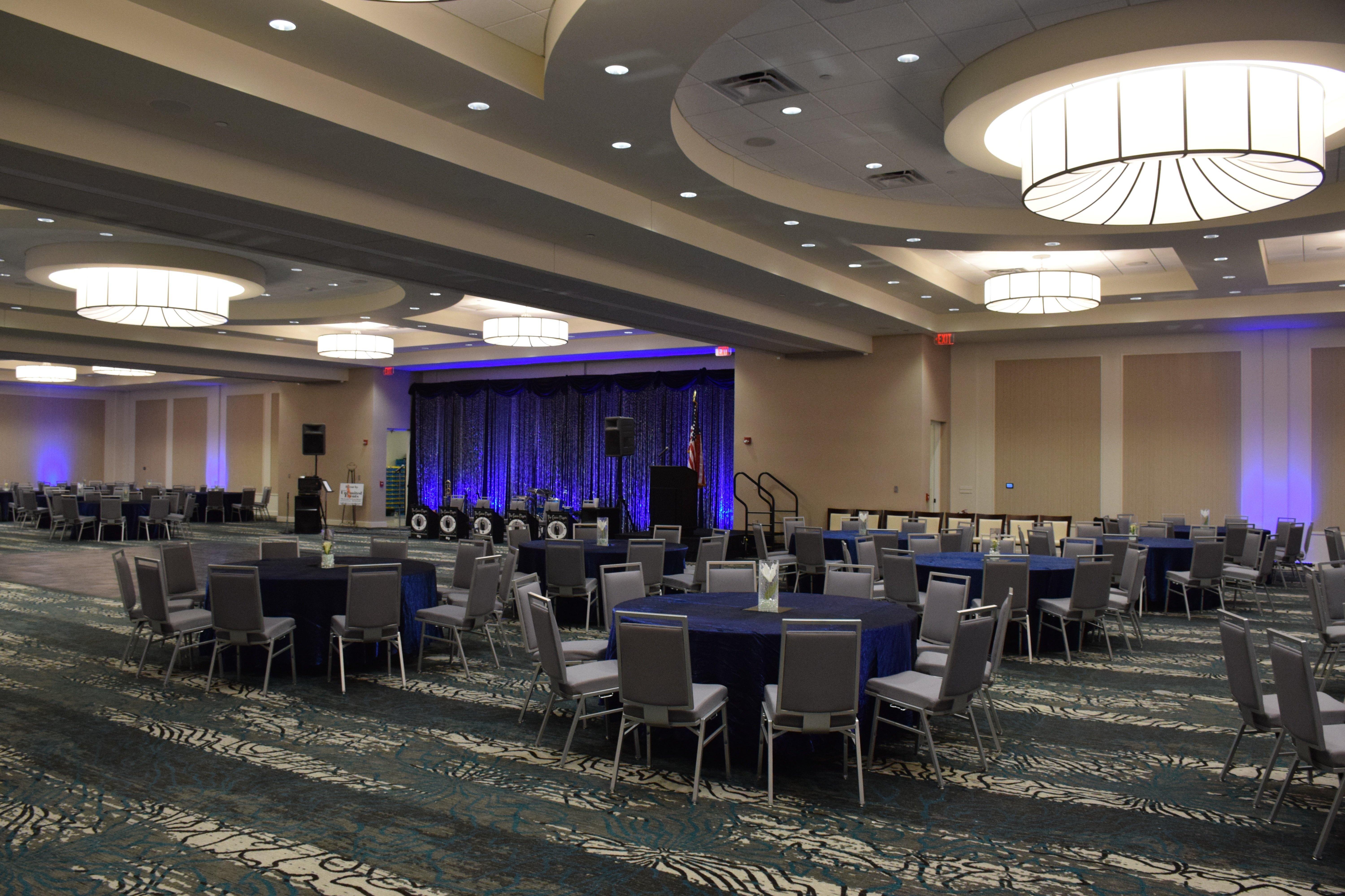 Holiday Inn Cincinnati North West Chester By Ihg Exterior photo